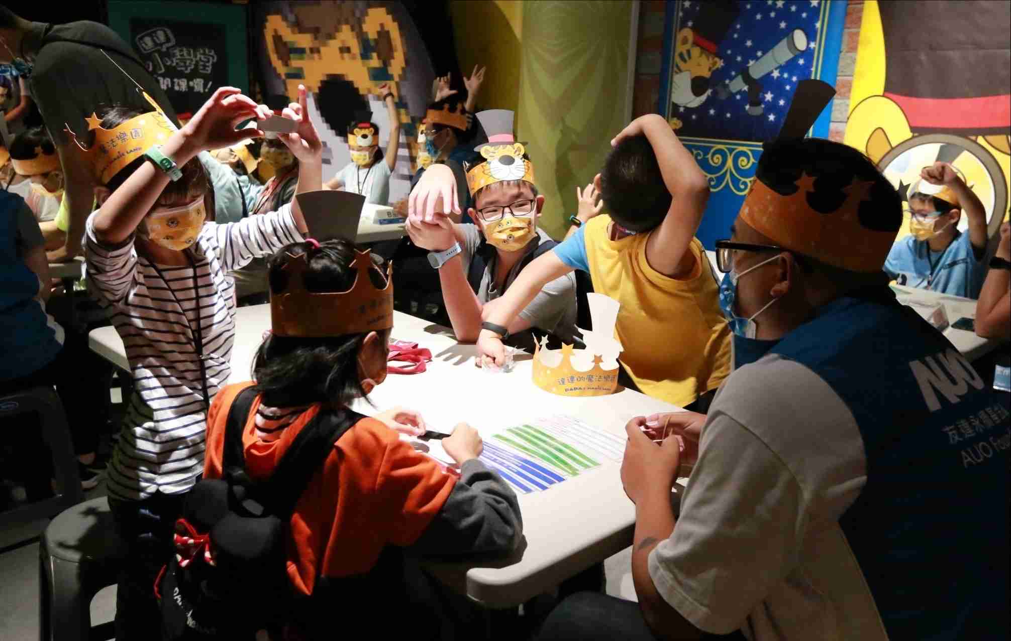 PG国际以永续理念推动全人教育计划，，，内外结盟储备科普教育人才，，荣获亚太永续行动奖社会共融面的金奖肯定